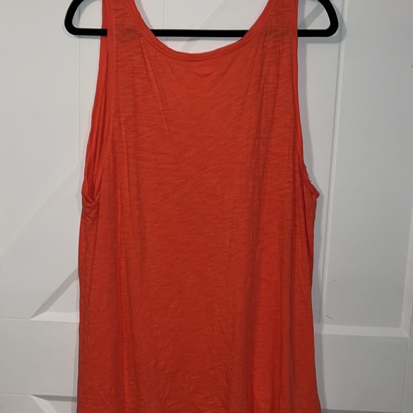 Old Navy Everywear Tank - Picture 6 of 8